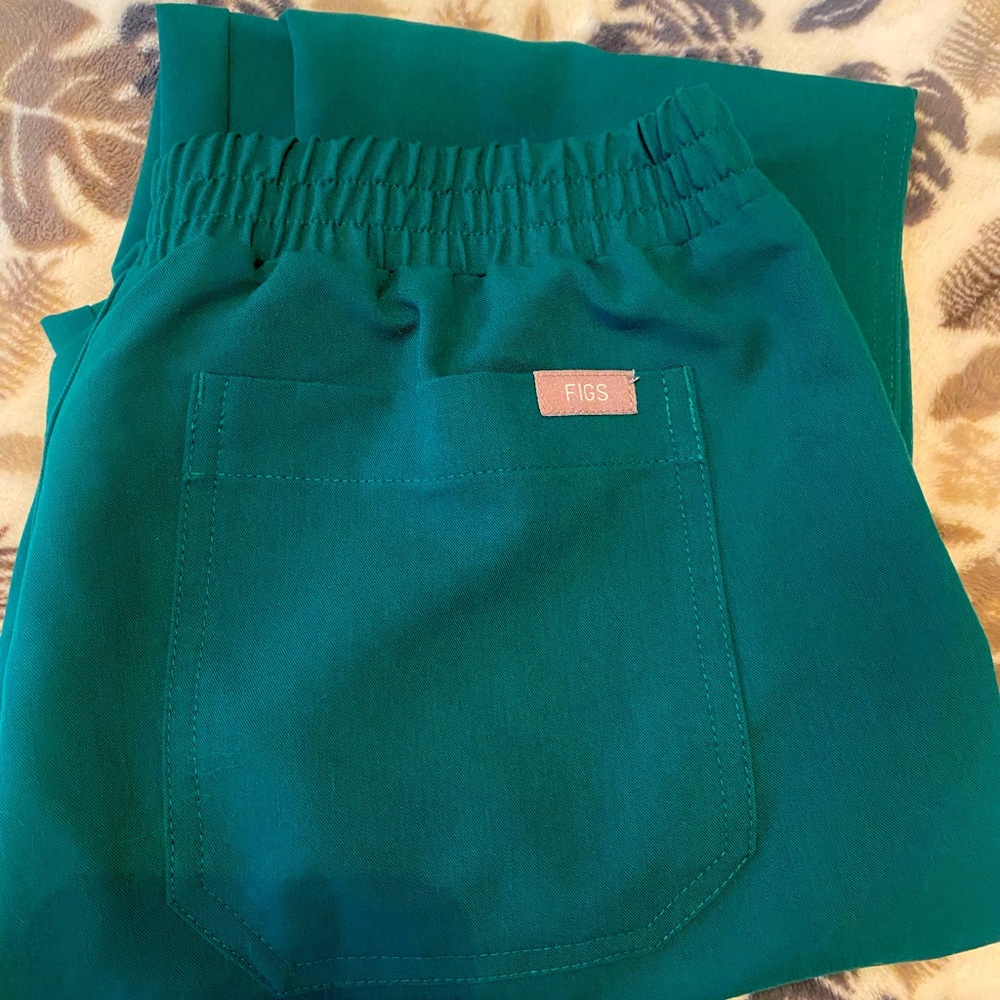 Figs XS Hunter Green Scrub Set